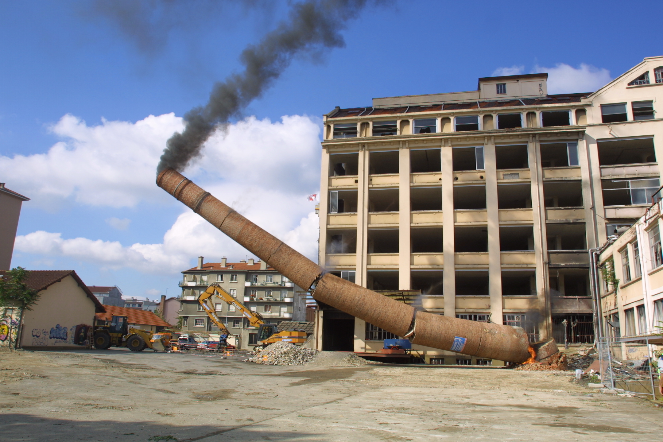 Balade urbaine mémorielle Archéologie industrielle Le Rize Écocitoyen